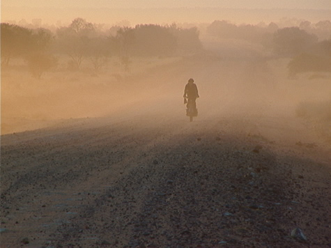 bel_cycling_tanami.jpg