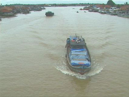 palembang_barge2.jpg