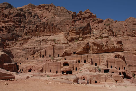 petra_tombs.jpg